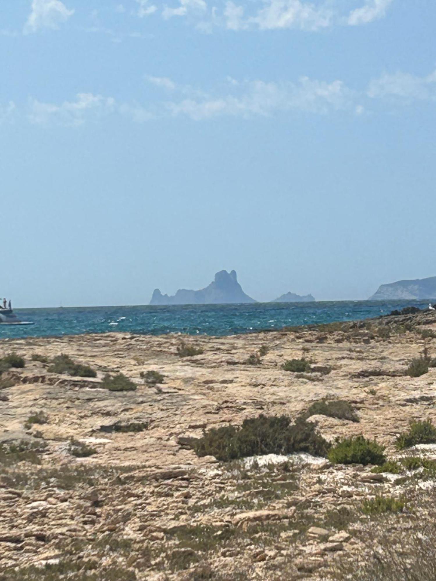Appartamento Es Pujols Vista Mare Esterno foto